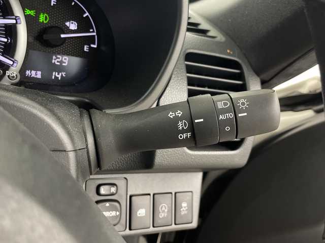 ダイハツ コペン セロ 埼玉県 2024(令6)年 1.3万km パールホワイトⅢ 純正ナビ　/バックカメラ　/フルセグＴＶ　/Ｂｌｕｅｔｏｏｔｈ　/シートヒーター　/オートＬＥＤライト　/ビルトインＥＴＣ　/純正１６インチアルミホイール　/踏み間違い防止機能　/フロアマット　/フォグライト