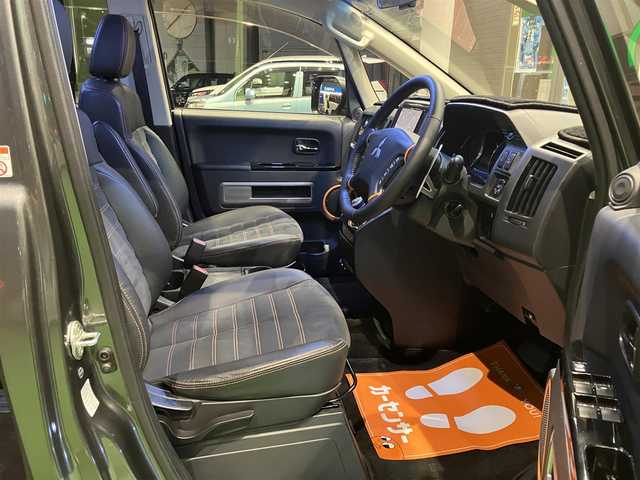 三菱 デリカＤ：５ アクティブギア 兵庫県 2018(平30)年 5.1万km アイガーグレーM/ダイヤモンドブラックマイカ