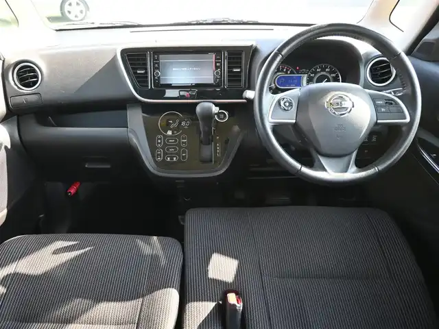 日産 デイズ ルークス ハイウェイスター Gターボ 千葉県 2018(平30)年 3.2万km ブラック エマージェンシーブレーキ/両側パワースライドドア/純正SDナビ/地デジTV/【DVD/CD再生機能】/アラウンドビューモニター/ドライブレコーダー/ETC/LEDヘッドライト/フォグライト/ウインカーミラー/純正15インチアルミホイル/インテリジェントキー