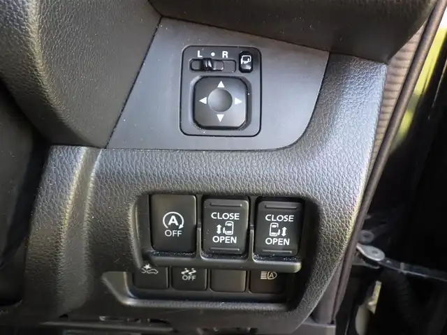 日産 デイズ ルークス ハイウェイスター Gターボ 千葉県 2018(平30)年 3.2万km ブラック エマージェンシーブレーキ/両側パワースライドドア/純正SDナビ/地デジTV/【DVD/CD再生機能】/アラウンドビューモニター/ドライブレコーダー/ETC/LEDヘッドライト/フォグライト/ウインカーミラー/純正15インチアルミホイル/インテリジェントキー