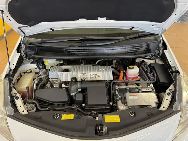 トヨタ プリウス α G 群馬県 2011(平23)年 9.7万km ホワイトパールクリスタルシャイン 純正HDDナビ/　フルセグ/CD/DVD/Blutooth/HDD/AM/FM/バックカメラ/クルーズコントロール/コーナーセンサー/LEDヘッドライト/ステアリングスイッチ/純正フロアマット/スマートキー/プッシュスタート/ビルトインETC