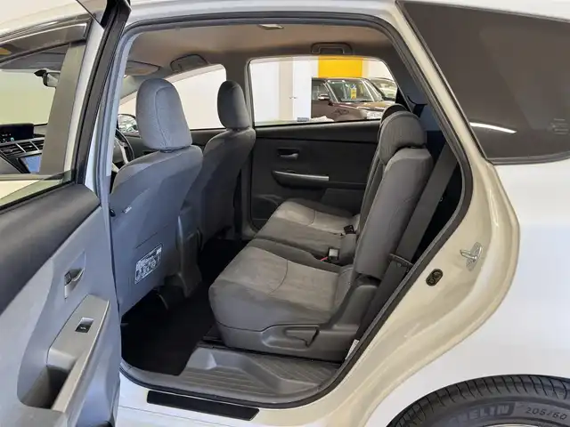 トヨタ プリウス α G 群馬県 2011(平23)年 9.7万km ホワイトパールクリスタルシャイン 純正HDDナビ/　フルセグ/CD/DVD/Blutooth/HDD/AM/FM/バックカメラ/クルーズコントロール/コーナーセンサー/LEDヘッドライト/ステアリングスイッチ/純正フロアマット/スマートキー/プッシュスタート/ビルトインETC