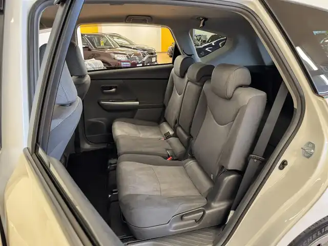 トヨタ プリウス α G 群馬県 2011(平23)年 9.7万km ホワイトパールクリスタルシャイン 純正HDDナビ/　フルセグ/CD/DVD/Blutooth/HDD/AM/FM/バックカメラ/クルーズコントロール/コーナーセンサー/LEDヘッドライト/ステアリングスイッチ/純正フロアマット/スマートキー/プッシュスタート/ビルトインETC