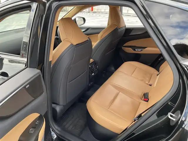 レクサス ＮＸ 350h Fスポーツ 東京都 2024(令6)年 1.6万km グラファイトブラックガラスフレーク ワンオーナー/サンルーフ/マークレビンソン　スピーカー/４WD/Lexus Safety System＋/プリクラッシュセーフティー/レーダークルーズコントロール/レーントレーシングアシスト/ロードサインアシスト/レーダークルーズコントロール/ブラインドスポットモニター/レーンディパーチャーアラート/クリアランスソナー/パーキングサポートブレーキ/オートマチックハイビーム/純正14インチディスプレイオーディオ（ナビ付き）/フルセグTV/Bluetooth/USB接続/全方位カメラ・バックカメラ/パワーバックドア/茶皮本革シート/D席メモリーパワーシート/シートヒーター・エアシート（D/N）/ヒーテッドミラー/ビルトインETC2.0/デジタルインナーミラー/パドルシフト/純正フロアマット/純正20インチアルミホイール/純正ドライブレコーダー（前後）/充電用USBポート/スペアキー１本/カードキー１本/保証書/取扱説明書