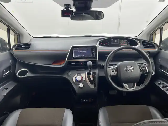 トヨタ シエンタ G クエロ 茨城県 2021(令3)年 1.6万km ブラックマイカ/ベージュ 2トーン 純正ナビ/バックカメラ/ワンセグ/衝突被害軽減ブレーキ/車線逸脱抑制装置/オートマチックハイビーム/クリアランスソナー/両側電動スライドドア/ETC/ドラレコ/シートヒーター/ステアリングヒーター/LEDヘッドライト/スマートキー
