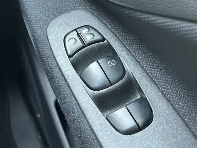 日産 セレナ HWS S HV Vセレ +Sefty Aセーフ 静岡県 2015(平27)年 5.9万km タイガーアイブラウン エマージェンシーブレーキ/純正ＳＤナビ/全周囲カメラ/ワンセグＴＶ/ＢＴオーディオ/ＥＴＣ/プッシュスタート/スマートキー/車線逸脱警報/純正フロアマット/両側電動スライドドア/ＷＡＣ/純正１６ＡＷ