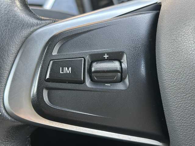 ＢＭＷ ２１８ｉ アクティブツアラー ラグジュアリー 福岡県 2015(平27)年 5.9万km カシミヤシルバー インテリジェントセーフティ/黒革シート/前席シートヒーター/純正ナビ　/Bluetooth/バックカメラ/HIDライト/オートライト/フロントフォグランプ/リアフォグランプ/オートワイパー/ステアリングスイッチ/ドライブレコーダー/純正16インチアルミホイール/ミラー一体型ＥＴＣ
