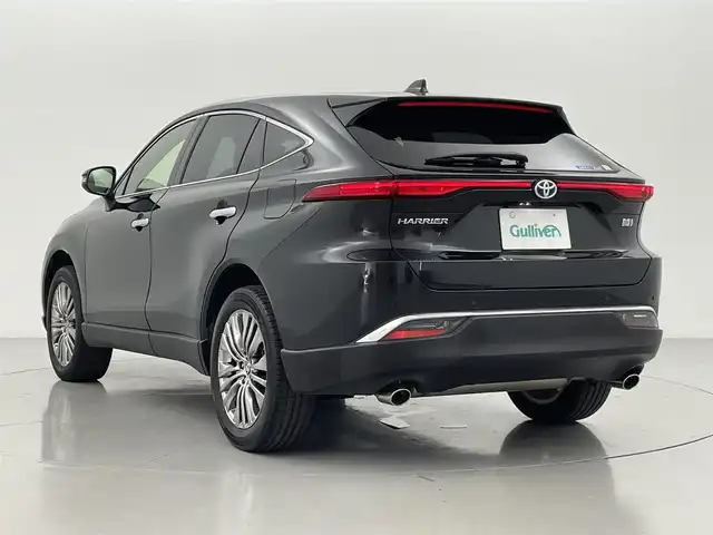 トヨタ ハリアー ハイブリッド Z レザーパッケージ 熊本県 2020(令2)年 5.9万km プレシャスブラックパール ワンオーナー/禁煙車/JBLサウンド/アルパインナビ/アラウンドビューモニター/ビルトインETC2.0/トヨタセーフティーセンス/・ブラインドスポットモニター/・プリクラッシュセーフティ/・レーダークルーズコントロール/・レーントレーシングアシスト/・ロードサインアシスト/・パーキングサポートブレーキ/前席エアーシート/前席シートヒーター/前席パワーシート/置くだけ充電/パワーバックドア/デジタルインナーミラー/ステアリングヒーター/前後クリアランスソナー/純正19インチAW/純正フロアマット/オートライト/オートハイビーム/LEDヘッドライト/フォグライト/スマートキー/プッシュスタート/スペアキー1本/保証書/取扱説明書