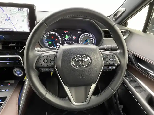 トヨタ ハリアー ハイブリッド Z レザーパッケージ 熊本県 2020(令2)年 5.9万km プレシャスブラックパール ワンオーナー/禁煙車/JBLサウンド/アルパインナビ/アラウンドビューモニター/ビルトインETC2.0/トヨタセーフティーセンス/・ブラインドスポットモニター/・プリクラッシュセーフティ/・レーダークルーズコントロール/・レーントレーシングアシスト/・ロードサインアシスト/・パーキングサポートブレーキ/前席エアーシート/前席シートヒーター/前席パワーシート/置くだけ充電/パワーバックドア/デジタルインナーミラー/ステアリングヒーター/前後クリアランスソナー/純正19インチAW/純正フロアマット/オートライト/オートハイビーム/LEDヘッドライト/フォグライト/スマートキー/プッシュスタート/スペアキー1本/保証書/取扱説明書