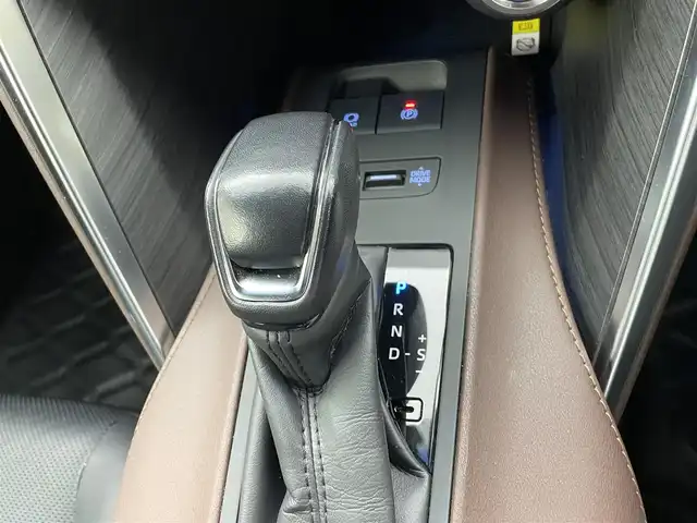 トヨタ ハリアー ハイブリッド Z レザーパッケージ 熊本県 2020(令2)年 5.9万km プレシャスブラックパール ワンオーナー/禁煙車/JBLサウンド/アルパインナビ/アラウンドビューモニター/ビルトインETC2.0/トヨタセーフティーセンス/・ブラインドスポットモニター/・プリクラッシュセーフティ/・レーダークルーズコントロール/・レーントレーシングアシスト/・ロードサインアシスト/・パーキングサポートブレーキ/前席エアーシート/前席シートヒーター/前席パワーシート/置くだけ充電/パワーバックドア/デジタルインナーミラー/ステアリングヒーター/前後クリアランスソナー/純正19インチAW/純正フロアマット/オートライト/オートハイビーム/LEDヘッドライト/フォグライト/スマートキー/プッシュスタート/スペアキー1本/保証書/取扱説明書