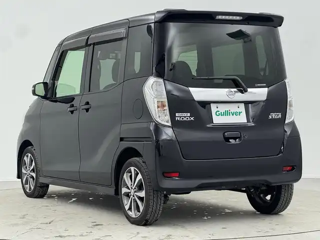 日産 デイズ ルークス ハイウェイスターターボ 熊本県 2015(平27)年 2.7万km ブラック 社外SDナビ/（AM/FM/CD/DVD/Bluetooth）/フルセグテレビ/アラウンドビューモニター/エマージェンシーブレーキ/両側パワースライドドア/ドライブレコーダー/スマートキー/プッシュスタート/アイドリングストップ/オートライト/ETC