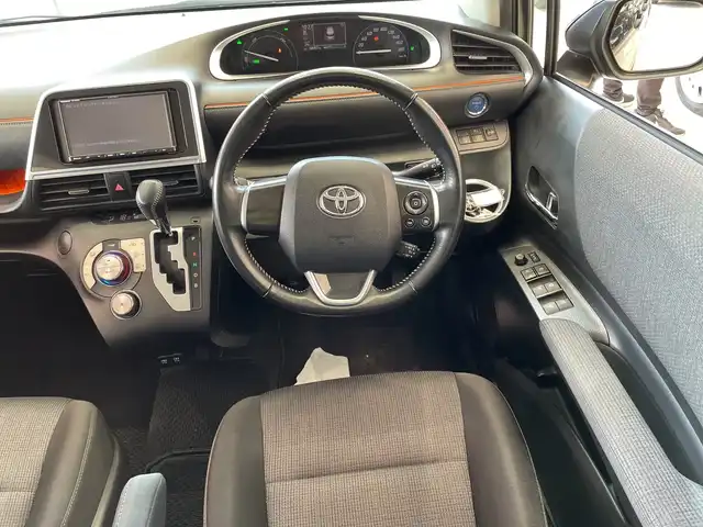 トヨタ シエンタ ハイブリッド G 埼玉県 2019(令1)年 5.8万km ブラックマイカ トヨタセーフティセンス/社外ナビ/　　CD/BT/AUX/バックカメラ/両側パワースライドドア/クルーズコントロール/ウィンカーミラー/プッシュスタート/スペアキー/ETC/禁煙車