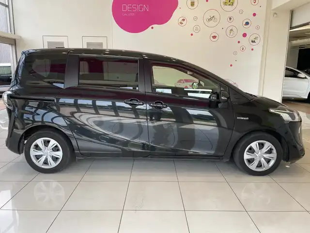 トヨタ シエンタ ハイブリッド G 埼玉県 2019(令1)年 5.8万km ブラックマイカ トヨタセーフティセンス/社外ナビ/　　CD/BT/AUX/バックカメラ/両側パワースライドドア/クルーズコントロール/ウィンカーミラー/プッシュスタート/スペアキー/ETC/禁煙車