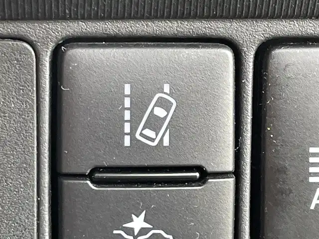 トヨタ アクア S スタイルブラック 東京都 2016(平28)年 6.6万km 紺 純正ナビ/TV/CD再生/Bluetooth接続/プリクラッシュセーフティシステム/レーンディパーチャーアラート/オートマチックハイビーム/ビルトインETC/ドライブレコーダー/ステアリングスイッチ/スマートキー