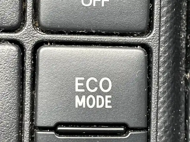 トヨタ アクア S スタイルブラック 東京都 2016(平28)年 6.6万km 紺 純正ナビ/TV/CD再生/Bluetooth接続/プリクラッシュセーフティシステム/レーンディパーチャーアラート/オートマチックハイビーム/ビルトインETC/ドライブレコーダー/ステアリングスイッチ/スマートキー