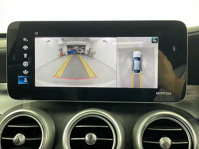 メルセデス・ベンツ ＧＬＣ２２０ d 4マチック クーペ 埼玉県 2020(令2)年 3.5万km ダイヤモンドホワイト サンルーフ/レーンキープアシスト/クルーズコントロール/前ドラレコ/全方位カメラ/コーナーセンサー/ETC2.0/道路標識アシスト/ブラインドスポットモニター/レーンチェンジアシスト/ウィンカーミラー/純正アルミ/スマートキー×２/プッシュスタート/革巻きハンドル/シートヒーター/パワーシート/パドルシフト/フロントフォグランプ