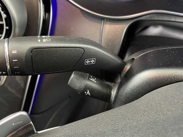 メルセデス・ベンツ ＧＬＣ２２０ d 4マチック クーペ 埼玉県 2020(令2)年 3.5万km ダイヤモンドホワイト サンルーフ/レーンキープアシスト/クルーズコントロール/前ドラレコ/全方位カメラ/コーナーセンサー/ETC2.0/道路標識アシスト/ブラインドスポットモニター/レーンチェンジアシスト/ウィンカーミラー/純正アルミ/スマートキー×２/プッシュスタート/革巻きハンドル/シートヒーター/パワーシート/パドルシフト/フロントフォグランプ