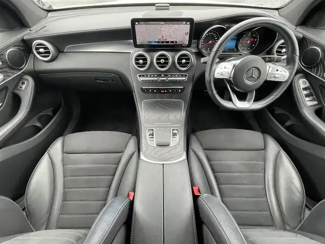 メルセデス・ベンツ ＧＬＣ２２０ d 4マチック クーペ AMGライン 埼玉県 2020(令2)年 3.5万km ダイヤモンドホワイト 黒半革シート/サンルーフ/AMGライン/アダプティブクルーズコントロール/純正HDDナビ/(Bluetooth/USB/フルセグ)/360度カメラ/ブラインドスポットモニター/エアサス/シートヒーター/アンビエントライト/純正19インチアルミホイール/ETC