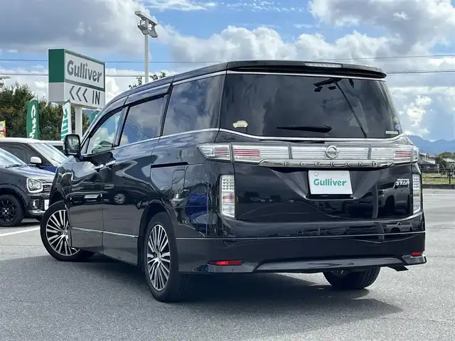 日産 エルグランド 250ハイウェイスターS 奈良県 2018(平30)年 8万km ファントムブラック ワンオーナー/純正ナビ/（ＴＶ／ＢＴ／ＣＤ／ＤＶＤ）/純正フリップダウンモニター/クルーズコントロール/全方位モニター/衝突軽減システム/前後コーナーセンサー/両側パワースライドドア/ハーフレザーシート/オートライト/電動格納ミラー/LEDヘッドライト/ＥＴＣ/純正１８インチＡＷ/保証書/取り扱い説明書
