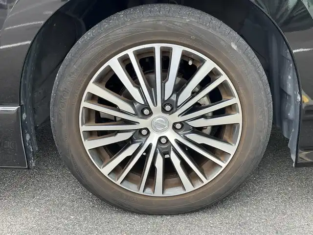 日産 エルグランド 250ハイウェイスターS 奈良県 2018(平30)年 8万km ファントムブラック ワンオーナー/純正ナビ/（ＴＶ／ＢＴ／ＣＤ／ＤＶＤ）/純正フリップダウンモニター/クルーズコントロール/全方位モニター/衝突軽減システム/前後コーナーセンサー/両側パワースライドドア/ハーフレザーシート/オートライト/電動格納ミラー/LEDヘッドライト/ＥＴＣ/純正１８インチＡＷ/保証書/取り扱い説明書