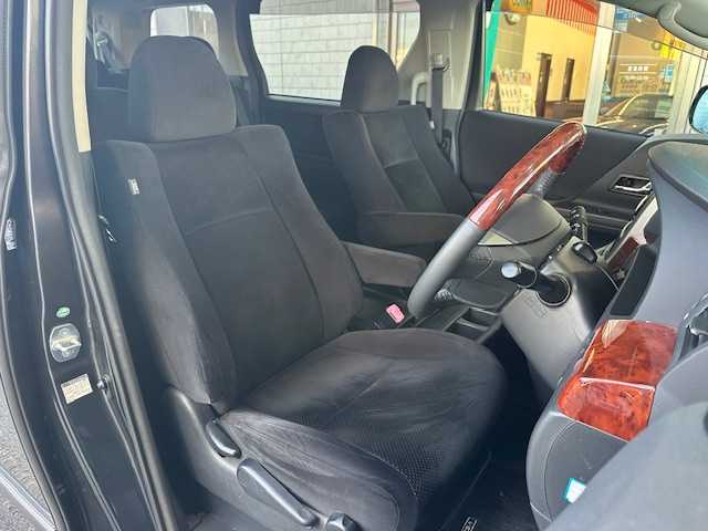 トヨタ ヴェルファイア 2．4Z プラチナセレクション 茨城県 2010(平22)年 5.9万km グレーメタリック 純正HDDナビ/ 【フルセグ/Bluetooth/CD/DVD/AM/FM】/バックカメラ/ETC/フリップダウンモニター/両側パワースライドドア/パワーバックドア/サンルーフ/純正HIDヘッドライト/フォグライト/オートライト/コーナーセンサー/スマートキー/エンジンプッシュスタート/純正18インチアルミホイール/電動格納ミラー/取扱説明書/新車時保証書/スペアキー×1