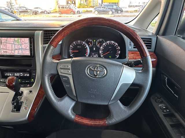 トヨタ ヴェルファイア 2．4Z プラチナセレクション 茨城県 2010(平22)年 5.9万km グレーメタリック 純正HDDナビ/ 【フルセグ/Bluetooth/CD/DVD/AM/FM】/バックカメラ/ETC/フリップダウンモニター/両側パワースライドドア/パワーバックドア/サンルーフ/純正HIDヘッドライト/フォグライト/オートライト/コーナーセンサー/スマートキー/エンジンプッシュスタート/純正18インチアルミホイール/電動格納ミラー/取扱説明書/新車時保証書/スペアキー×1