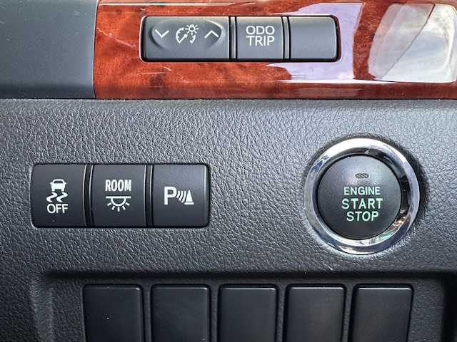 トヨタ ヴェルファイア 2．4Z プラチナセレクション 茨城県 2010(平22)年 5.9万km グレーメタリック 純正HDDナビ/ 【フルセグ/Bluetooth/CD/DVD/AM/FM】/バックカメラ/ETC/フリップダウンモニター/両側パワースライドドア/パワーバックドア/サンルーフ/純正HIDヘッドライト/フォグライト/オートライト/コーナーセンサー/スマートキー/エンジンプッシュスタート/純正18インチアルミホイール/電動格納ミラー/取扱説明書/新車時保証書/スペアキー×1