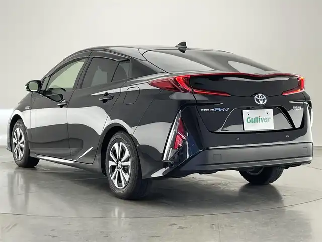 トヨタ プリウス ＰＨＶ A 愛知県 2022(令4)年 3.9万km アティチュードブラックマイカ 純正8インチディスプレイオーディオ/トヨタセーフティセンス/パーキングアシスト/ヘッドアップディスプレイ/ブラインドスポットモニター/アラウンドビューモニター/AC100V電源/ステアリングヒーター/パワーシート/シートヒーター/レーダークルーズコントロール/前後ドライブレコーダー/ETC2.0/フルセグTV/LEDオートライト/フォグランプ/純正アルミホイール/純正フロアマット/カーテンエアバック/禁煙車