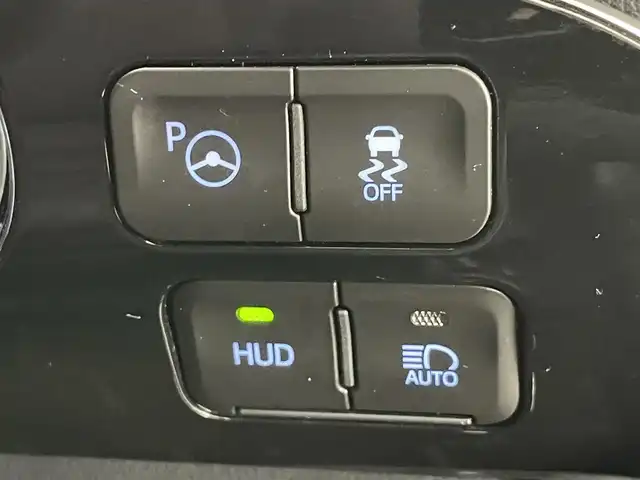 トヨタ プリウス ＰＨＶ A 愛知県 2022(令4)年 3.9万km アティチュードブラックマイカ 純正8インチディスプレイオーディオ/トヨタセーフティセンス/パーキングアシスト/ヘッドアップディスプレイ/ブラインドスポットモニター/アラウンドビューモニター/AC100V電源/ステアリングヒーター/パワーシート/シートヒーター/レーダークルーズコントロール/前後ドライブレコーダー/ETC2.0/フルセグTV/LEDオートライト/フォグランプ/純正アルミホイール/純正フロアマット/カーテンエアバック/禁煙車