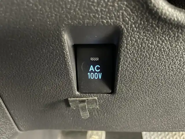 トヨタ プリウス ＰＨＶ A 愛知県 2022(令4)年 3.9万km アティチュードブラックマイカ 純正8インチディスプレイオーディオ/トヨタセーフティセンス/パーキングアシスト/ヘッドアップディスプレイ/ブラインドスポットモニター/アラウンドビューモニター/AC100V電源/ステアリングヒーター/パワーシート/シートヒーター/レーダークルーズコントロール/前後ドライブレコーダー/ETC2.0/フルセグTV/LEDオートライト/フォグランプ/純正アルミホイール/純正フロアマット/カーテンエアバック/禁煙車