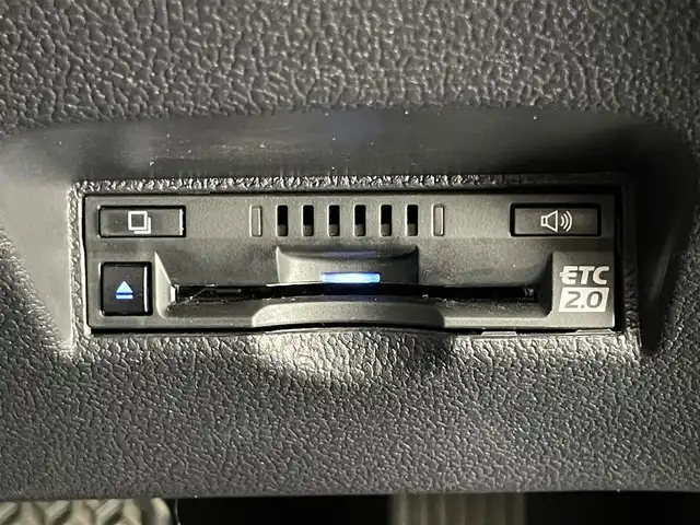 トヨタ プリウス ＰＨＶ A 愛知県 2022(令4)年 3.9万km アティチュードブラックマイカ 純正8インチディスプレイオーディオ/トヨタセーフティセンス/パーキングアシスト/ヘッドアップディスプレイ/ブラインドスポットモニター/アラウンドビューモニター/AC100V電源/ステアリングヒーター/パワーシート/シートヒーター/レーダークルーズコントロール/前後ドライブレコーダー/ETC2.0/フルセグTV/LEDオートライト/フォグランプ/純正アルミホイール/純正フロアマット/カーテンエアバック/禁煙車