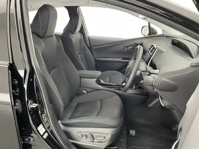 トヨタ プリウス ＰＨＶ A 愛知県 2022(令4)年 3.9万km アティチュードブラックマイカ 純正8インチディスプレイオーディオ/トヨタセーフティセンス/パーキングアシスト/ヘッドアップディスプレイ/ブラインドスポットモニター/アラウンドビューモニター/AC100V電源/ステアリングヒーター/パワーシート/シートヒーター/レーダークルーズコントロール/前後ドライブレコーダー/ETC2.0/フルセグTV/LEDオートライト/フォグランプ/純正アルミホイール/純正フロアマット/カーテンエアバック/禁煙車
