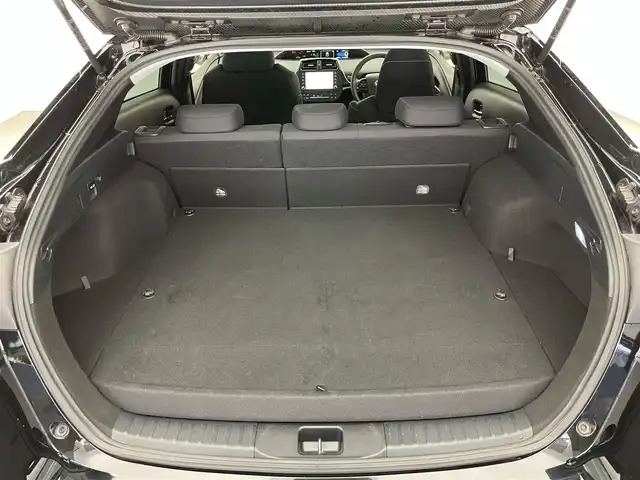 トヨタ プリウス ＰＨＶ A 愛知県 2022(令4)年 3.9万km アティチュードブラックマイカ 純正8インチディスプレイオーディオ/トヨタセーフティセンス/パーキングアシスト/ヘッドアップディスプレイ/ブラインドスポットモニター/アラウンドビューモニター/AC100V電源/ステアリングヒーター/パワーシート/シートヒーター/レーダークルーズコントロール/前後ドライブレコーダー/ETC2.0/フルセグTV/LEDオートライト/フォグランプ/純正アルミホイール/純正フロアマット/カーテンエアバック/禁煙車