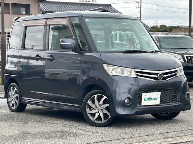 日産 ルークス ハイウェイスター 富山県 2010(平22)年 4.5万km ルナグレー 4WD/スマートキー/パワースライドドア/社外CDプレーヤー/HIDヘッドライト/フォグランプ/プッシュスタート/電格ウィンカーミラー/純正ドアバイザー/純正フロアマット/純正１４インチAW/保証書・取説/社外AW付きスタッドレス車載(155/65R13)