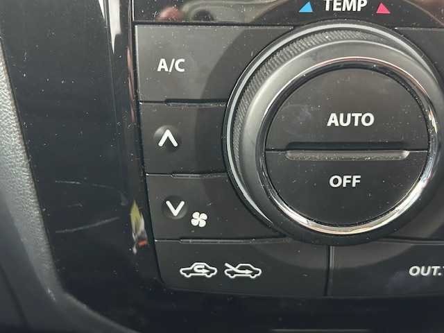 日産 ルークス ハイウェイスター 富山県 2010(平22)年 4.5万km ルナグレー 4WD/スマートキー/パワースライドドア/社外CDプレーヤー/HIDヘッドライト/フォグランプ/プッシュスタート/電格ウィンカーミラー/純正ドアバイザー/純正フロアマット/純正１４インチAW/保証書・取説/社外AW付きスタッドレス車載(155/65R13)