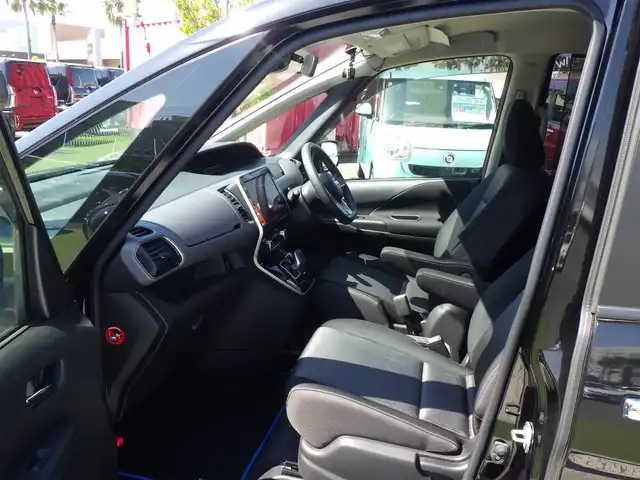 日産 セレナ e－パワー ハイウェイスター V 千葉県 2019(令1)年 4.1万km ダイヤモンドブラック エマージェンシーブレーキ/プロパイロット/インテリジェントクルーズコントロール/インテリジェントパーキングアシスト/ハンズフリー両側パワースライドドア/純正SDナビ/地デジTV/【DVD/CD再生機能　Bluetooth接続】/アラウンドビューモニター/ETC（2.0）/LEDヘッドライト/純正15インチアルミホイル/サイド/カーテンエアバッグ/インテリジェントキー
