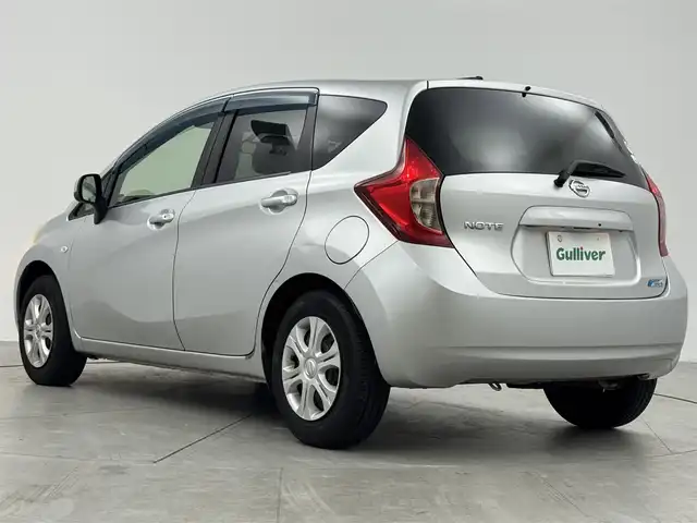日産 ノート X DIG－S 愛知県 2012(平24)年 18.4万km ブリリアントシルバー 純正ナビ/（CD/ラジオ/BT/ワンセグ）/ETC/横滑り防止/ECOモード/アイドリングストップ/ドアバイザー/純正フロアマット/スマートキー/プッシュスタート/電格ミラー