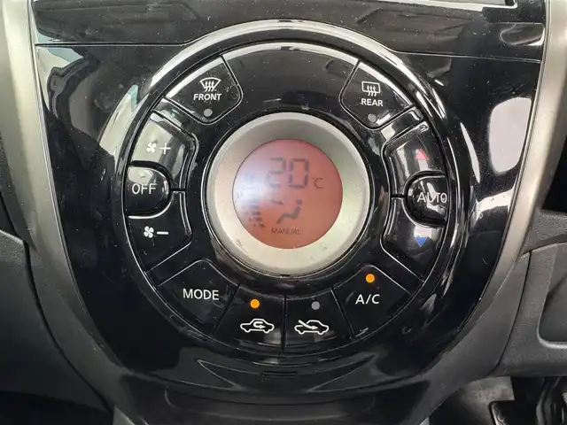 日産 ノート X DIG－S 愛知県 2012(平24)年 18.4万km ブリリアントシルバー 純正ナビ/（CD/ラジオ/BT/ワンセグ）/ETC/横滑り防止/ECOモード/アイドリングストップ/ドアバイザー/純正フロアマット/スマートキー/プッシュスタート/電格ミラー