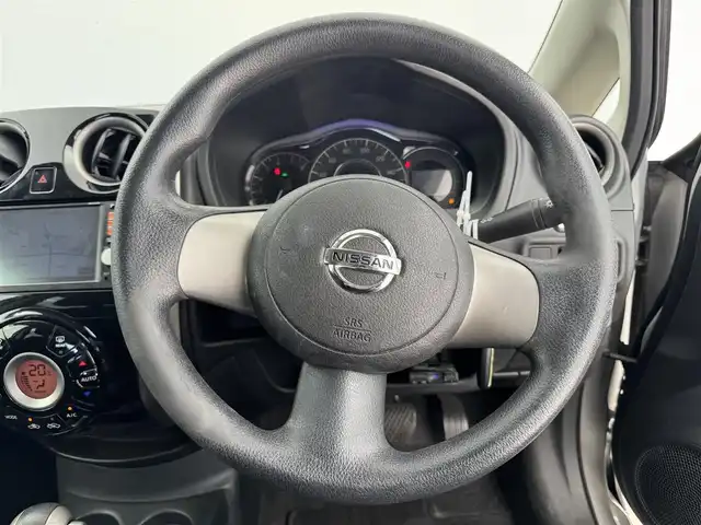 日産 ノート X DIG－S 愛知県 2012(平24)年 18.4万km ブリリアントシルバー 純正ナビ/（CD/ラジオ/BT/ワンセグ）/ETC/横滑り防止/ECOモード/アイドリングストップ/ドアバイザー/純正フロアマット/スマートキー/プッシュスタート/電格ミラー