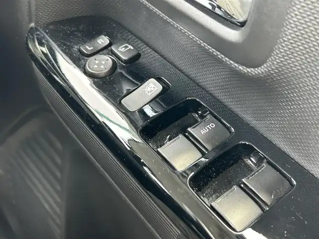 スズキ スペーシア カスタム HYBRID XS 奈良県 2021(令3)年 3.3万km ピュアホワイトパール/ブラック2トーン 社外ナビ　/フルセグ　/ＥＴＣ　/Ｂｌｕｅｔｏｏｔｈ　/両側パワースライドドア　/クルーズコントロール　/コーナーセンサー　/ドライブレコーダー　/シートヒーター　/純正アルミホイール　/ＬＥＤヘッドライト/スペアキー　/衝突被害軽減システム
