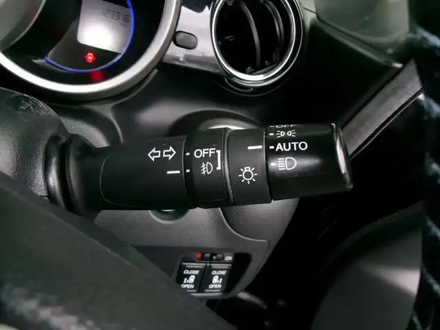 ホンダ Ｎ ＢＯＸ カスタム SSブラックSパッケージ 群馬県 2017(平29)年 12.4万km クリスタルブラックパール ワンオーナー/8インチSDナビ/バックカメラ/両側パワースライドドア/シートヒーター/HID/ETC