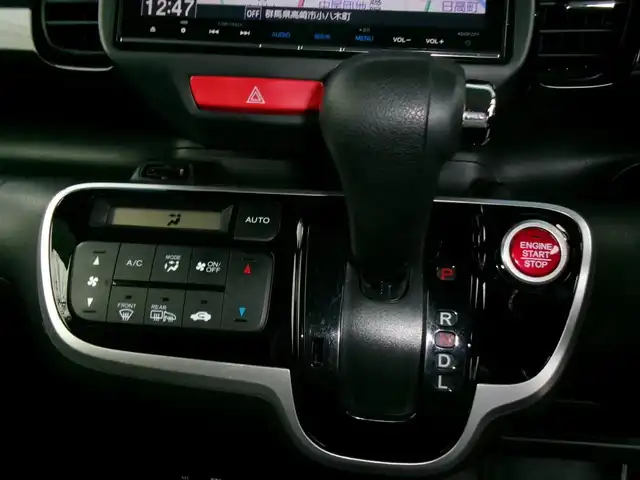 ホンダ Ｎ ＢＯＸ カスタム SSブラックSパッケージ 群馬県 2017(平29)年 12.4万km クリスタルブラックパール ワンオーナー/8インチSDナビ/バックカメラ/両側パワースライドドア/シートヒーター/HID/ETC