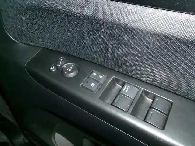 ホンダ Ｎ ＢＯＸ カスタム SSブラックSパッケージ 群馬県 2017(平29)年 12.4万km クリスタルブラックパール ワンオーナー/8インチSDナビ/バックカメラ/両側パワースライドドア/シートヒーター/HID/ETC