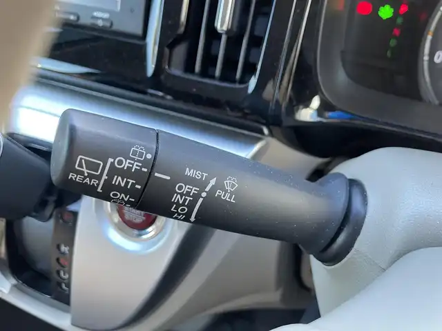 ホンダ Ｎ ＷＧＮ 沖縄県 2014(平26)年 3.6万km カトラリーシルバーM (株)IDOMが運営する【じしゃロンコザ店】の自社ローン専用車両になりますこちらは現金またはオートローンご利用時の価格です。自社ローンご希望の方は別途その旨お申付け下さい/・純正ナビ/・Bluetooth接続/・TV/・DVD再生/・バックカメラ/・スマートキー/・プッシュスタート/・シートヒーター/・純正フロアマット/・オートライト