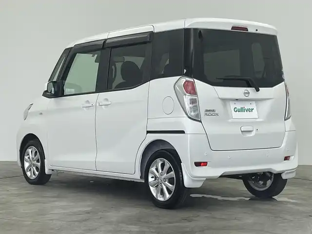 日産 デイズ ルークス X Vセレクション 群馬県 2018(平30)年 1.1万km ホワイトパール ワンオーナー　全方位カメラ　エマージェンシーブレーキ　両側パワスラ　オートエアコン　後サーキュレーター　前後コーナーセンサー　電格ミラー　アイドリングストップ　純正アルミ　禁煙車　純正オーディオ