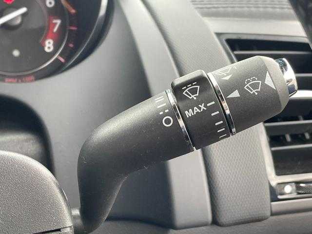 ジャガー Ｆ-ＴＹＰＥ クーペ 埼玉県 2016(平28)年 3.7万km 紺Ｍ 黒ハーフレザーシート/ＭＥＲＩＤＩＡＮ/純正HDDナビ/(USB/CD/DVD)/バックカメラ/オートクルーズコントロール/クリアランスソナー/純正２０インチアルミホイール/電動バックドア/ＨＩＤヘッドランプ
