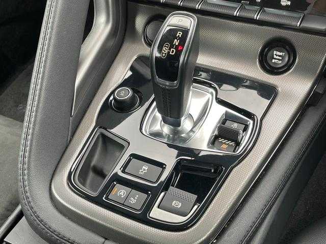 ジャガー Ｆ-ＴＹＰＥ クーペ 埼玉県 2016(平28)年 3.7万km 紺Ｍ 黒ハーフレザーシート/ＭＥＲＩＤＩＡＮ/純正HDDナビ/(USB/CD/DVD)/バックカメラ/オートクルーズコントロール/クリアランスソナー/純正２０インチアルミホイール/電動バックドア/ＨＩＤヘッドランプ