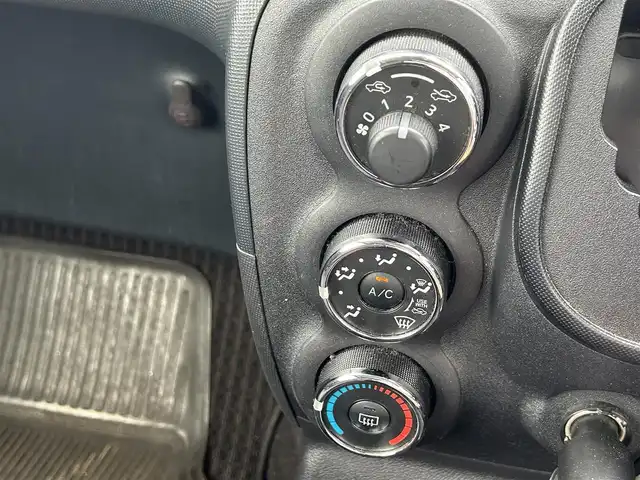 トヨタ スペイド F 千葉県 2017(平29)年 9.2万km ブラッキッシュアゲハガラスフレーク ユーザー買取車両/セーフティセンス/・衝突軽減ブレーキ/レーンキープアシスト/・オートハイビーム/純正SDナビ(NSZT-W66T)/・ワンセグ/BT/CD/バックカメラ/ステアリングスイッチ/ETC/パワースライドドア/HIDヘッドライト/スマートキー/プッシュスタート/純正フロアマット