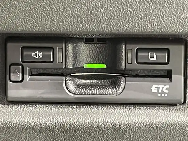 スズキ ジムニー XC 愛知県 2022(令4)年 0.8万km ミディアムグレー ナビ/（Bluetooth/AM/FM/フルセグTV）/衝突軽減ブレーキ/シートヒーター/LEDオートライト/ETC/バックカメラ/純正16インチAW/4WD/シートヒーター/ワンオーナー/クルーズコントロール/ドライブレコーダー/ロッドホルダー/背面タイヤカバー