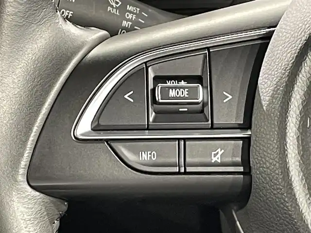 スズキ ジムニー XC 愛知県 2022(令4)年 0.8万km ミディアムグレー ナビ/（Bluetooth/AM/FM/フルセグTV）/衝突軽減ブレーキ/シートヒーター/LEDオートライト/ETC/バックカメラ/純正16インチAW/4WD/シートヒーター/ワンオーナー/クルーズコントロール/ドライブレコーダー/ロッドホルダー/背面タイヤカバー